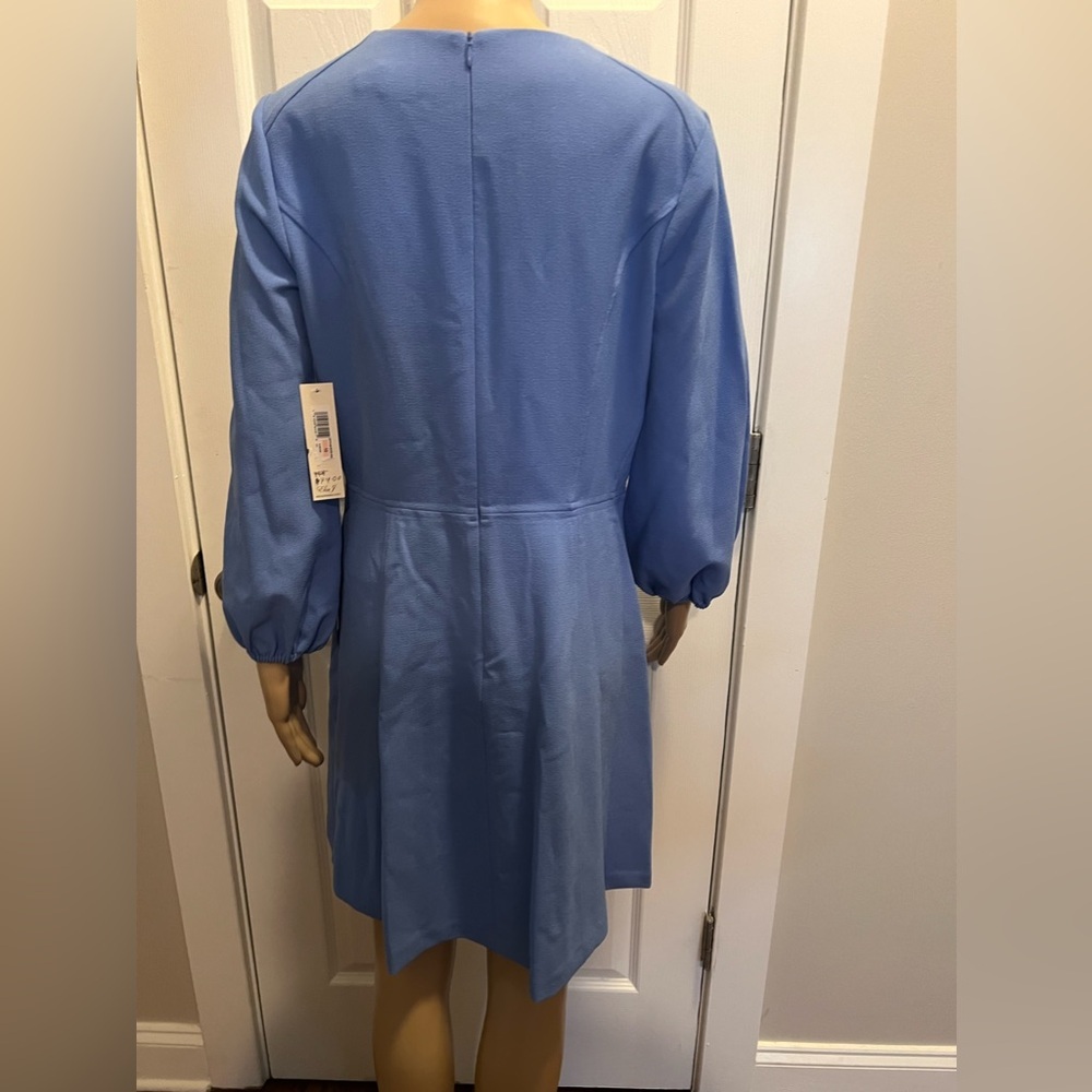 Eliza J Seamed Long Sleeve Dress (Brand New) - Picture 3 of 5